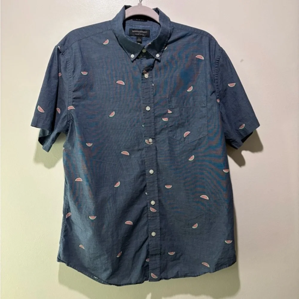 Banana Republic Watermelon Print Shirt L Slim‎ Fit Blue Button Up